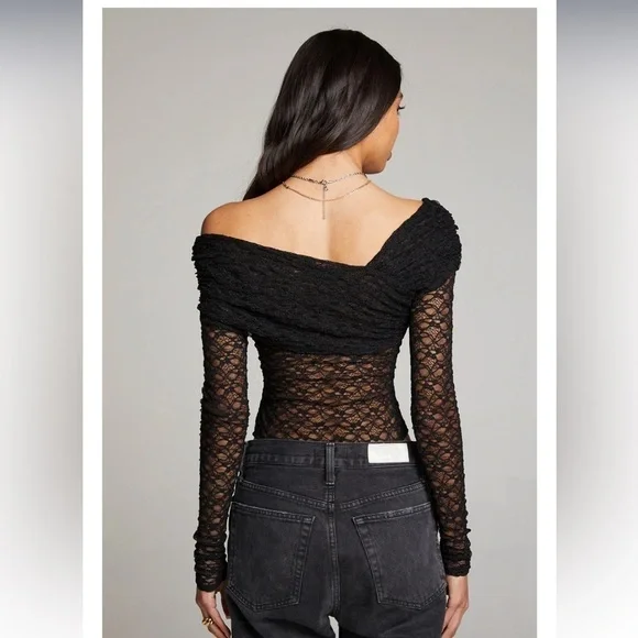 CHASER Black Long Sleeve Stretch Lace Off Shoulder Body Suit - Picture 3 of 9